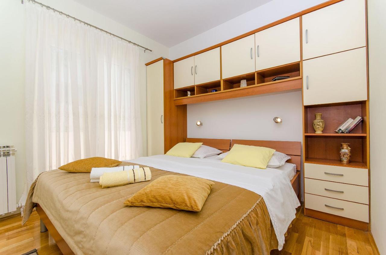 Apartments Jerko سوتيفان الغرفة الصورة